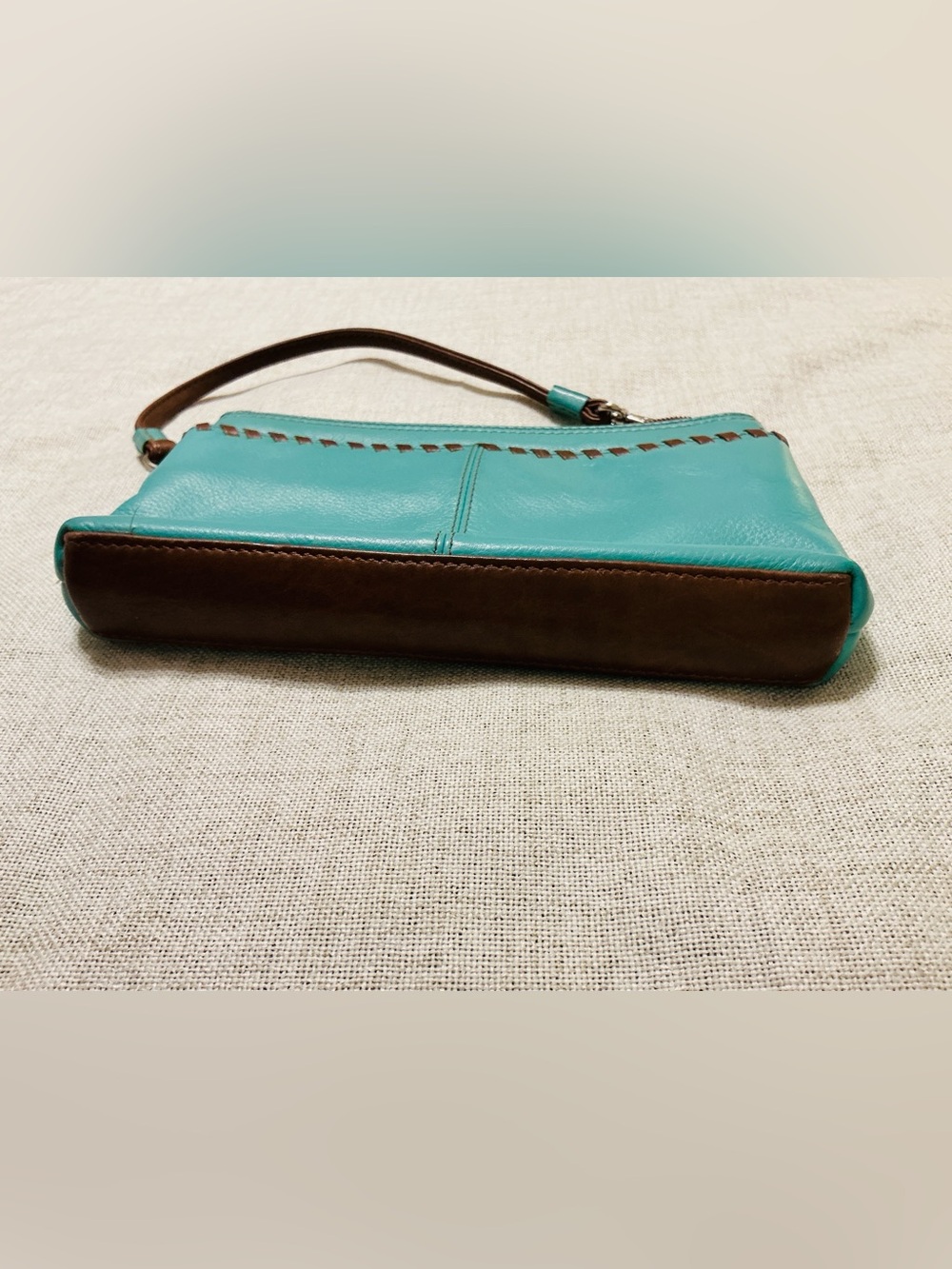 REID Aqua Blue Leather Whipstitch Wristlet Clutch Brown Trim Zip Pouch EUC - Picture 4 of 6